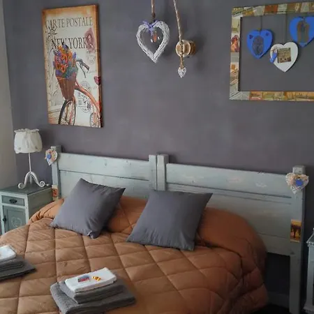 Caicai Bed & Breakfast 4*