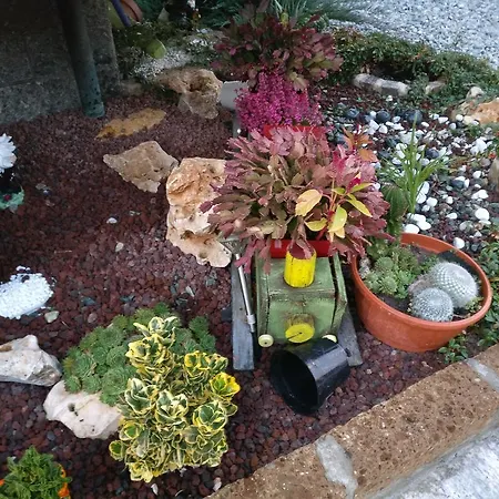 فندق مبيت وإفطار Caicai