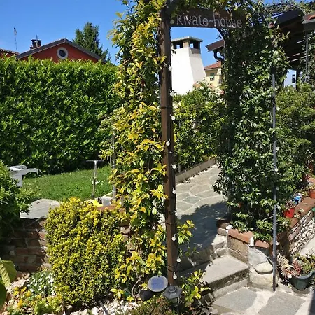 Caicai Bed & Breakfast 4*